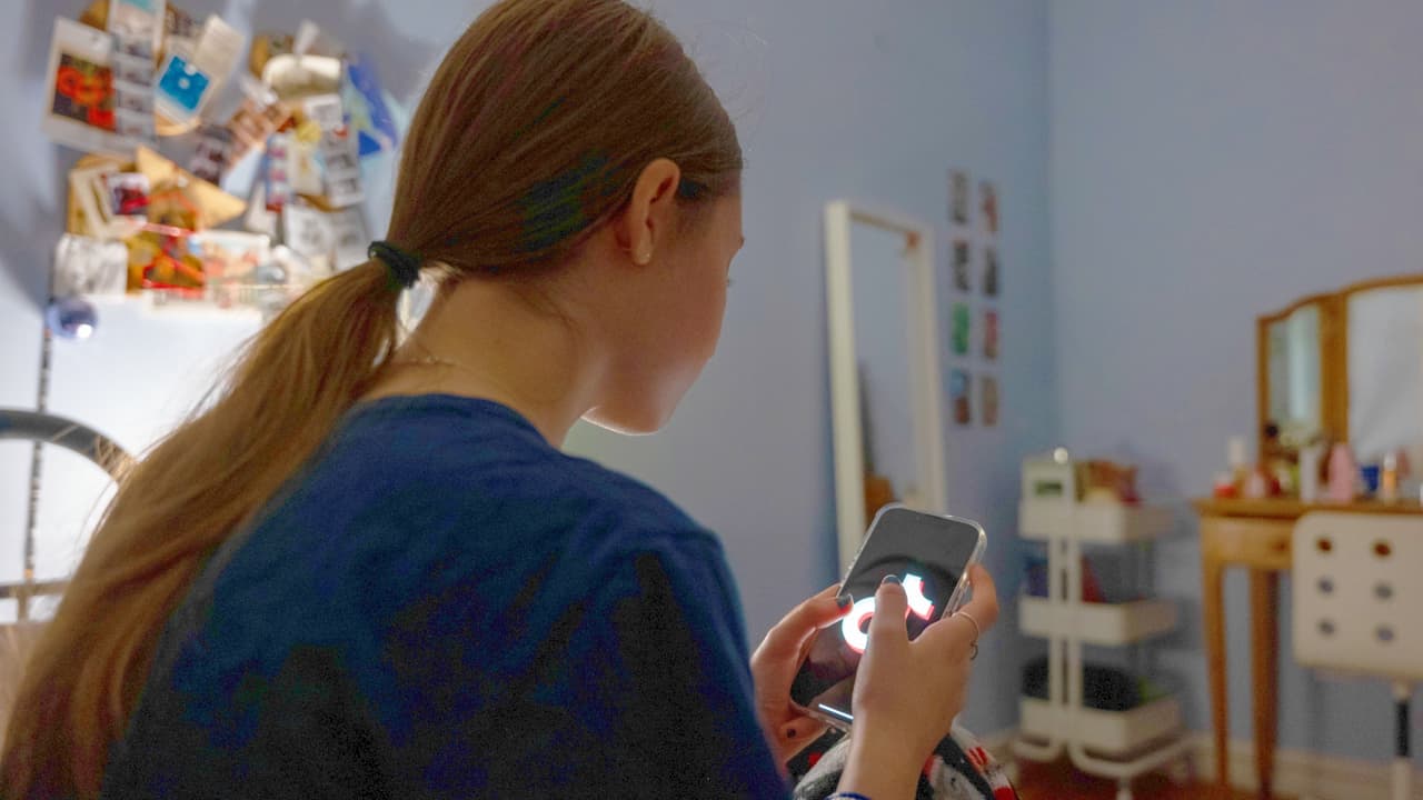 Madre encuentra a su hija tras días desaparecida: la joven salió de su hogar para cumplir reto viral