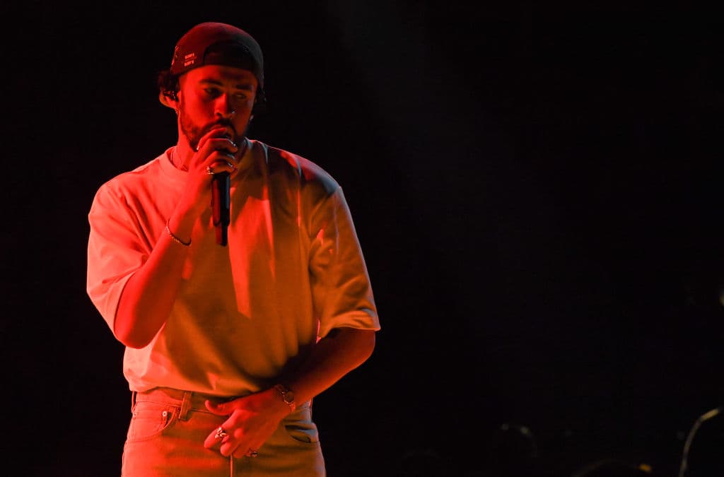 Esto es lo que pasa en tu cerebro cuando escuchas a Bad Bunny, según la ciencia