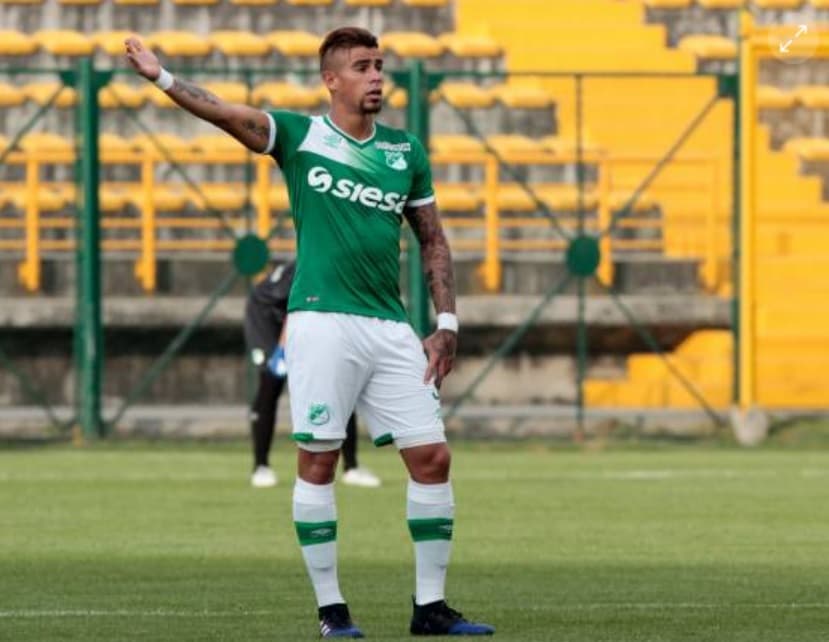 ¿Intento de asalto o de homicidio? El vehículo de Juan Quintero recibe seis balazos y sale ileso