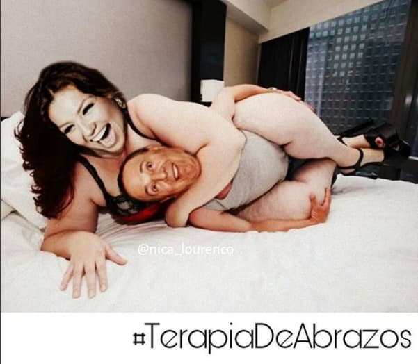 Además comparte sus mejores momentos familiares, siempre con buen humor.