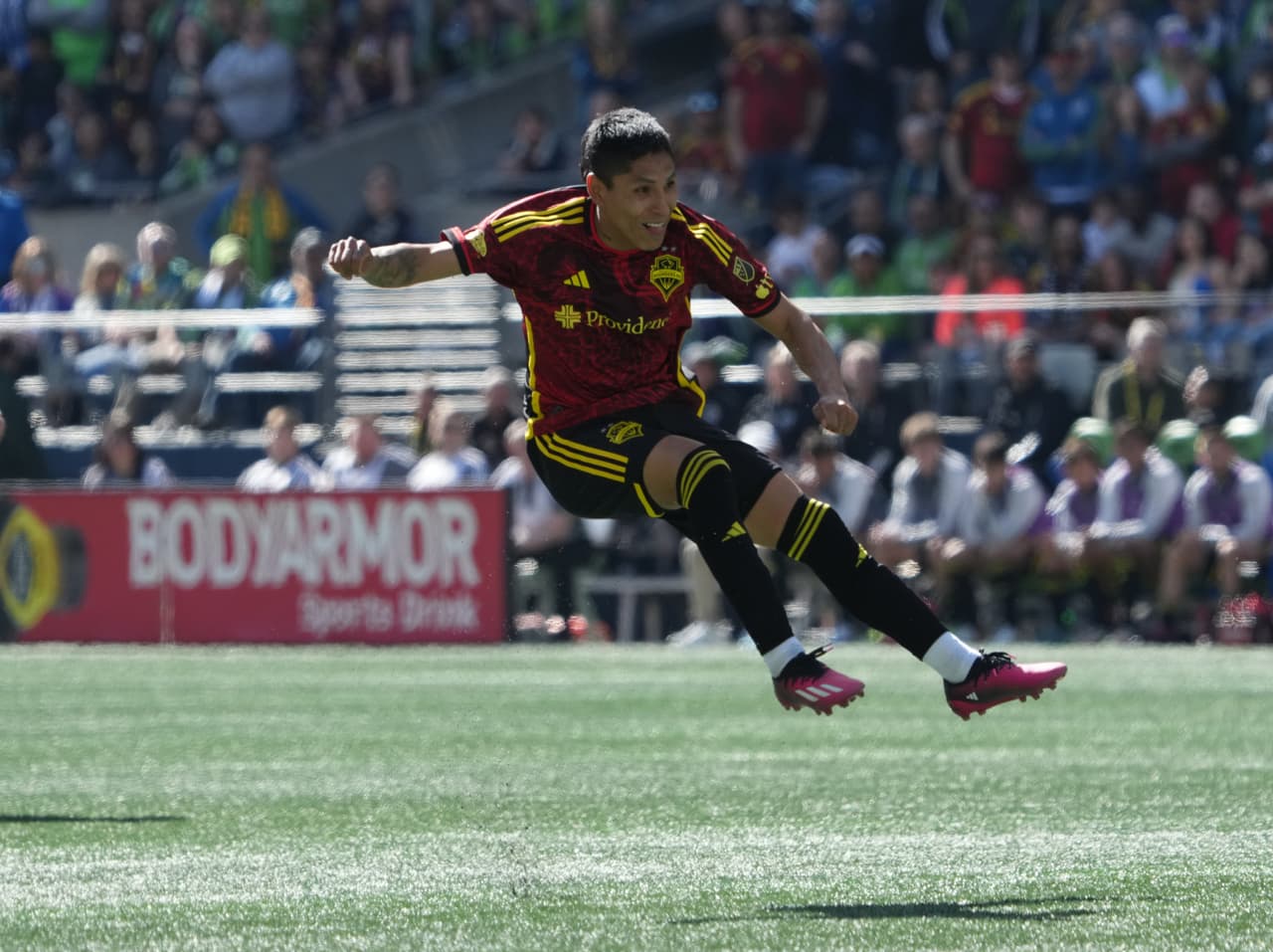 Raúl Ruidíaz vuelve con Perú para disputar partidos en Europa