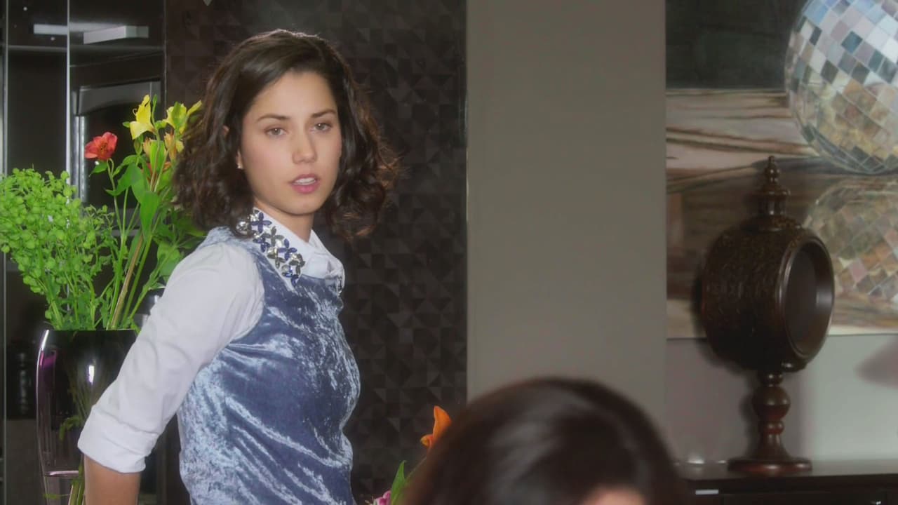 Ámbar ha tenido algunos novios, pero por ninguno ha sentido lo que Yago le provoca.