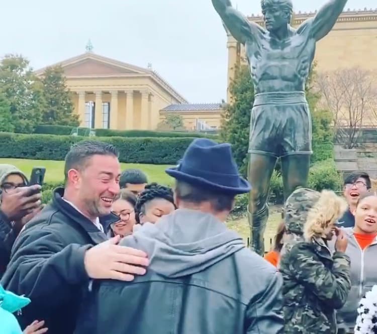 Los estudiantes y personal de la Escuela de Artes Culinarias, Hospitalidad y Turismo de la Escuela Secundaria Eastside (CAHTS), estaban encantados con la experiencia.