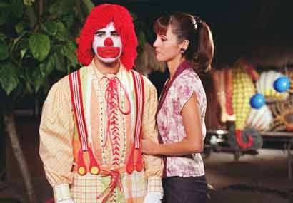 En ella, Eduardo Capetillo interpretó al papá de Amy, quien se disfrazaba de payaso para encontrarla. Su pareja aquí era 
<b>Nora Salinas</b>.