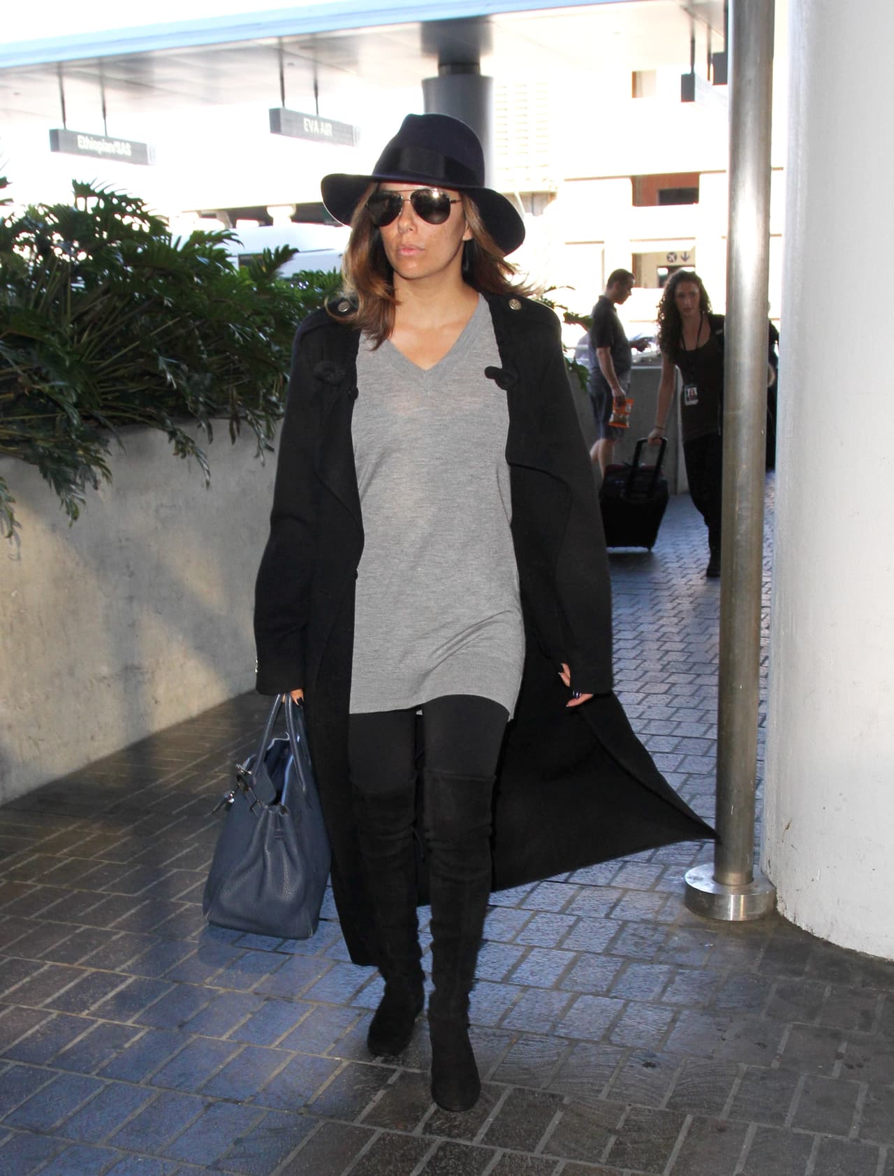 Esta vez sorprendió con ropa muy holgada.