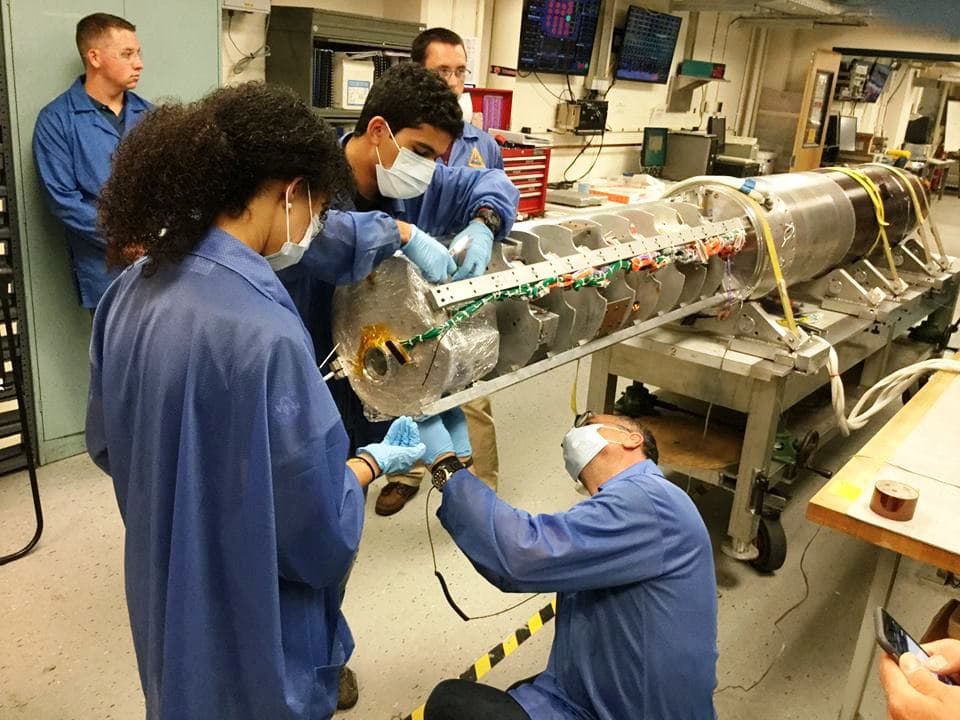 Este es el sexto lanzamiento para el equipo de Puerto Rico, bajo el programa RockSat-X. Los estudiantes se involucraron en el proceso de diseñar, construir y desarrollar un experimento con fines científicos que viajará al espacio en un cohete a una altura de 100 millas.