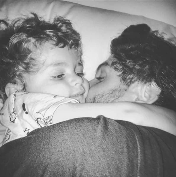 "Amor del bueno...BENICIO Y PAPÁ".