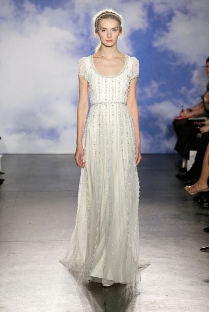 Aquí los mejores modelos del diseñador Jenny Packham.