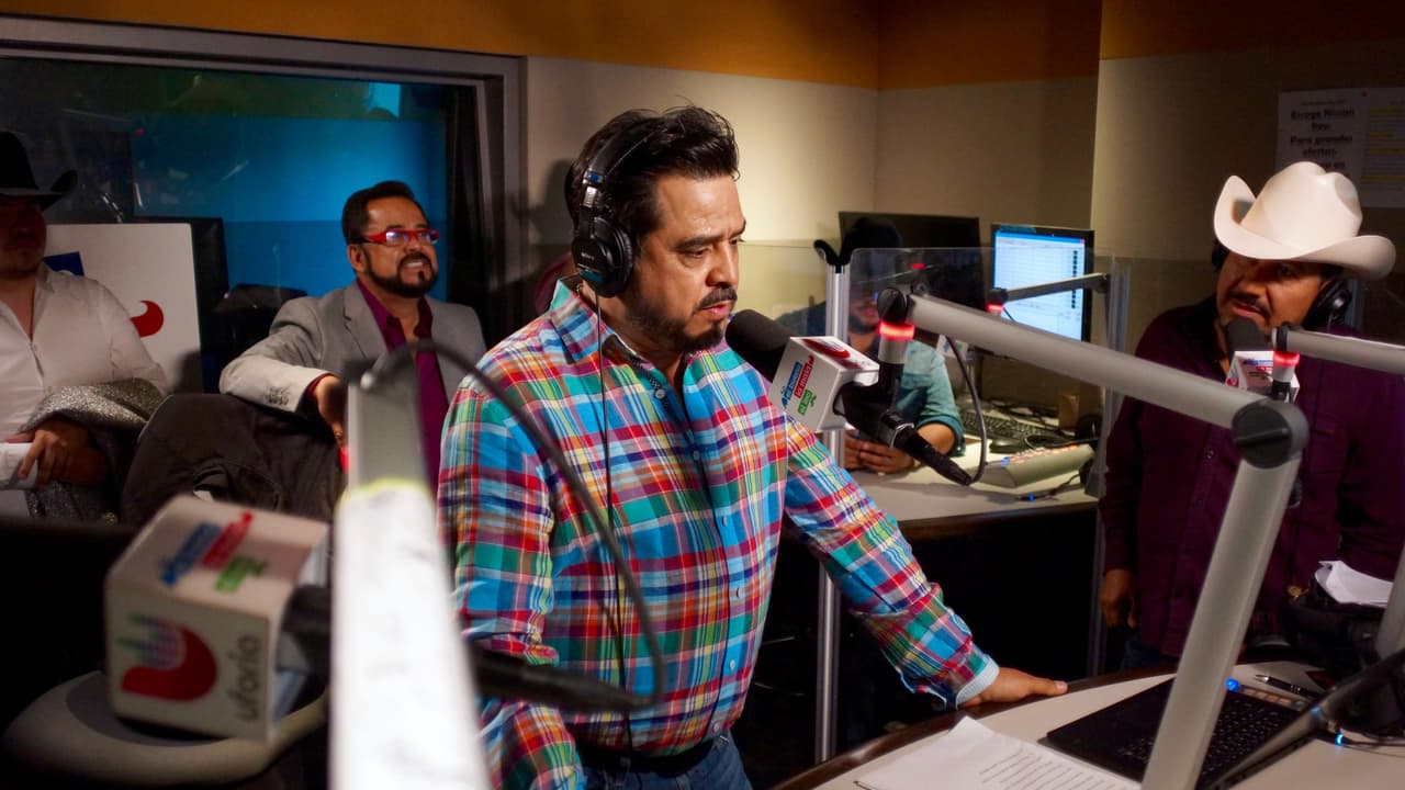 Los Rieleros del Norte aprovecharon la visita a 'El Bueno, La Mala y El Feo' para hablar de migración, inicios y nuevos proyectos.