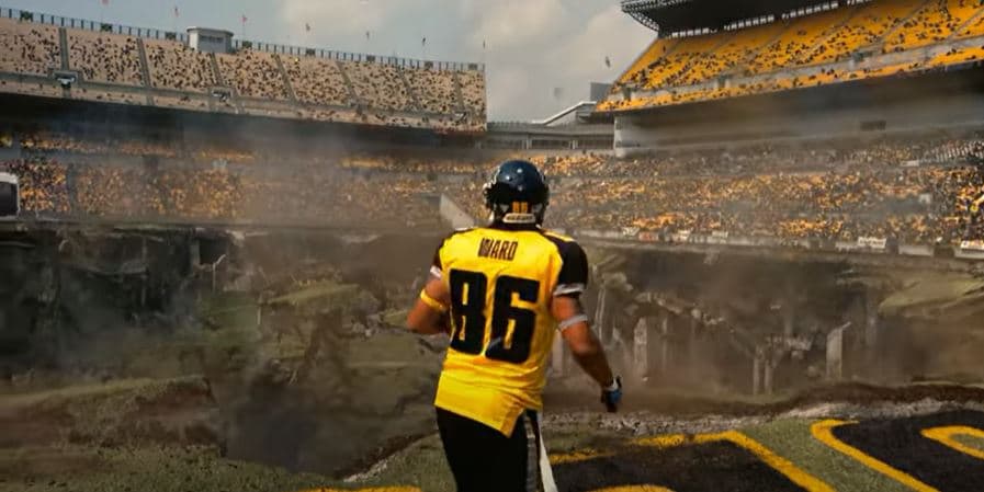 <b>The Dark Knight Rises (Heinz Field)</b>. Los jugadores reales de los Pittsburgh Steelers interpretaron a los jugadores de fútbol del equipo ficticio Gotham Rogues para la icónica escena en la película.
<br>
<br>
<b><a href="https://goo.gl/maps/gMmRCSdxuuq7wgy18">Cómo llegar</a></b>