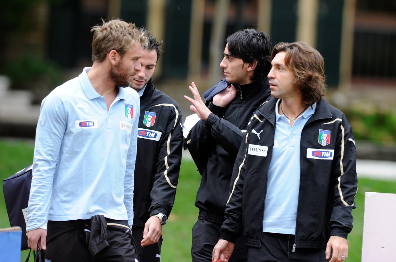 Uno de los estereotipos más injustos que pesan sobre Italia es el énfasis en producir defensas. De Rossi y Pirlo demuestran que Coverciano también pule diamantes del medio campo.