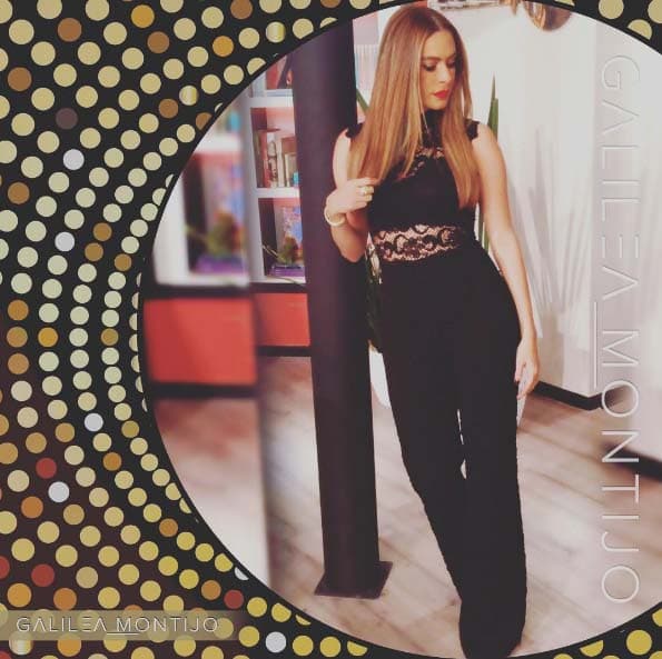 Nuestra presentadora siempre está al último grito de la moda y este jumpsuit le queda a la perfección.