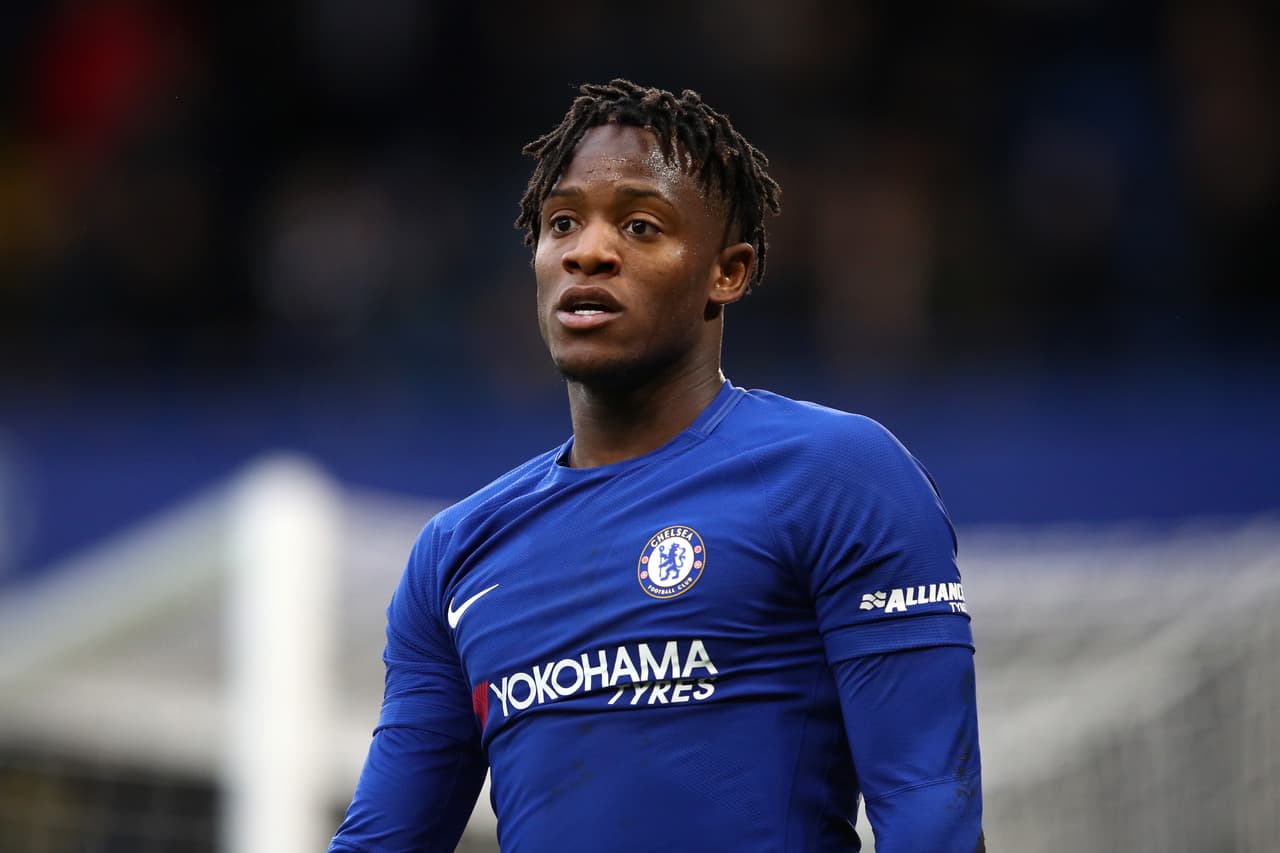 Con las negociaciones muy extendidas del Dortmund por Olivier Giroud, se dice que irían tras Michy Batshuayi del Chelsea.