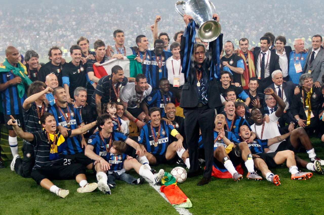 Mourinho significó una revolución en el futbol, pues del 2008 hasta el 2013 pasó del Inter a la gloria del Madrid y posteriormente llegó al Chelsea.