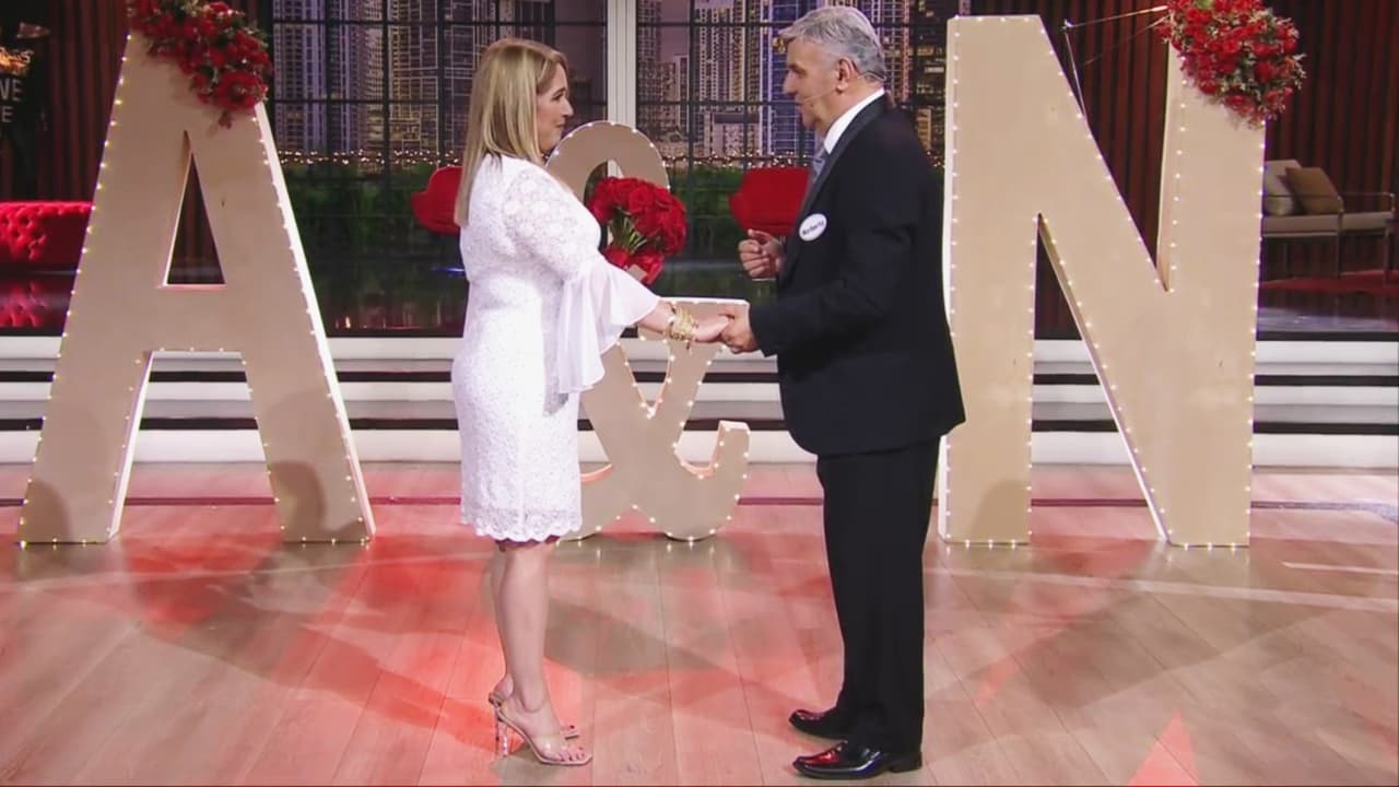 El romance entre Norberto y su flechada fue creciendo cada vez más con los días, por lo que él preparó una romántica sorpresa en la que 
<b><a href="https://www.univision.com/shows/enamorandonos/con-emocion-y-estas-tiernas-palabras-norberto-le-pidio-a-adelaida-que-sea-su-novia-video" target="_blank">le propuso a Adelaida ser novios</a></b>. El amoroso expresó su agradecimiento porque al fin había encontrado el amor.