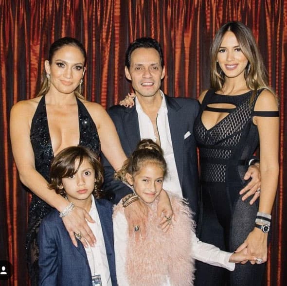 Shannon también comparitó foto de la visita de Jennifer, llamando a esta imagen "Family Time". No se veía mala espina entre ninguno.