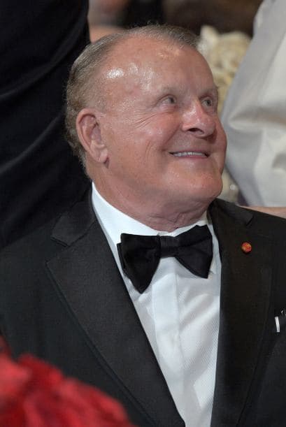 ARIZONA. El fundador de Discount Tire, Bruce Halle, tiene una fortuna estimada en 4,800 millones de dólares.