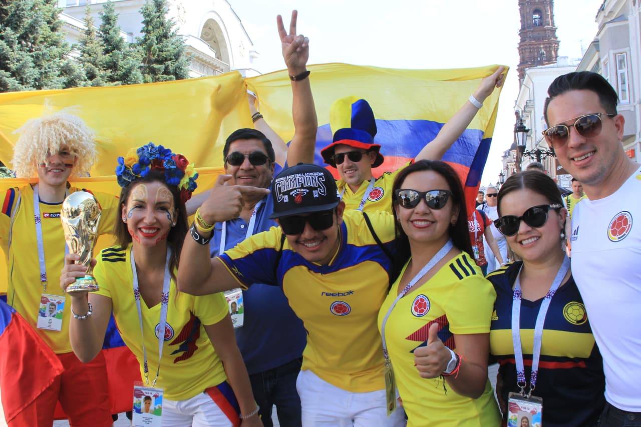 Colombianos disfrutando de la fiesta en Kazán.
