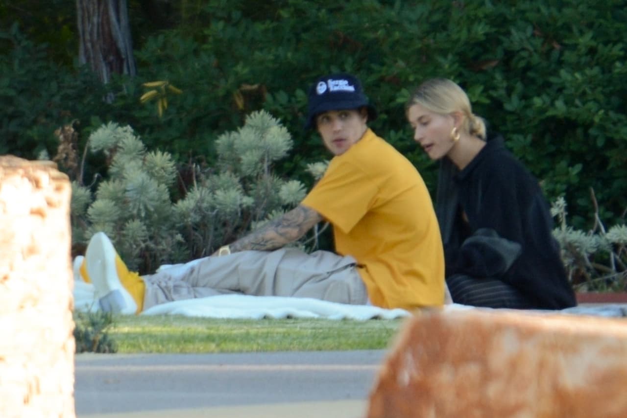 Volvieron a estar juntos en 2018: "Era todo por lo que había estado orando", dijo el informante a People, "ella realmente solo quiere 
<b><a href="https://www.univision.com/entretenimiento/justin-bieber-le-promete-a-hailey-baldwin-un-matrimonio-estable" target="_blank">construir un hogar</a></b> y una familia amorosa y feliz con Justin".