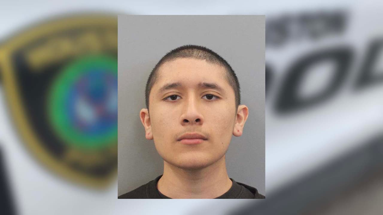 Fijan fianza de $600,000 a un adolescente de 17 años acusado de matar a una mujer de 65 años en Texas