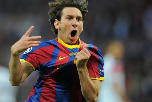 10. LIONEL MESSI- De los $32.3 millones que gana este futbolista anualmente, $16 millones son su paga por jugar, el resto viene del apoyo que le dan marcas, entre las que lo respaldan se encuentran Adidas. Pepsi, Konami, Audemars Piguet, Chery y AirEuropa.