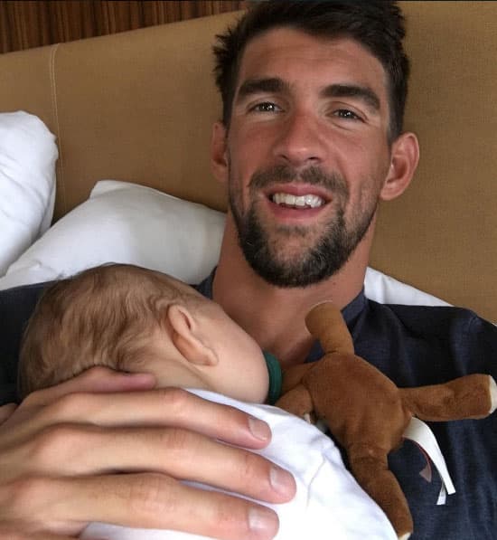 "Es lo mejor sentir en mi pecho lo relajado y dormidito que está", confió Michael.