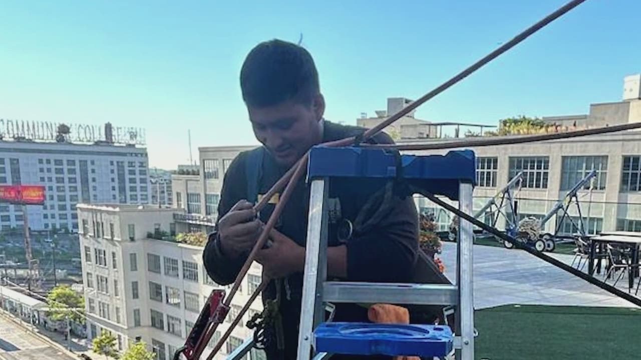 Hispano muere al caer desde un séptimo piso cuando limpiaba ventanas en Manhattan