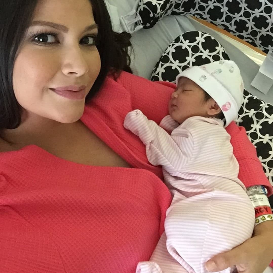 Giulietta llegó al mundo el 5 de mayo del 2015, su nacimiento fue muy esperado y festejado tanto por sus papis como por los millones de fanáticos de Ana Patricia.