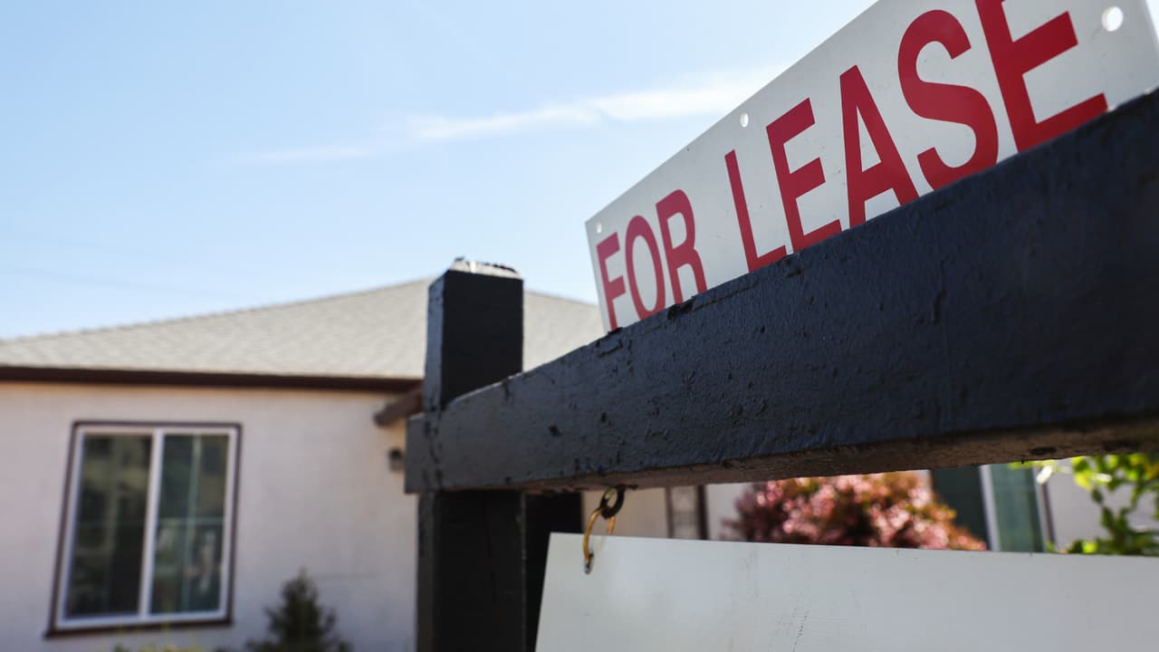 Terminan las protecciones de renta en Los Ángeles, expertos advierten por ola de desalojos