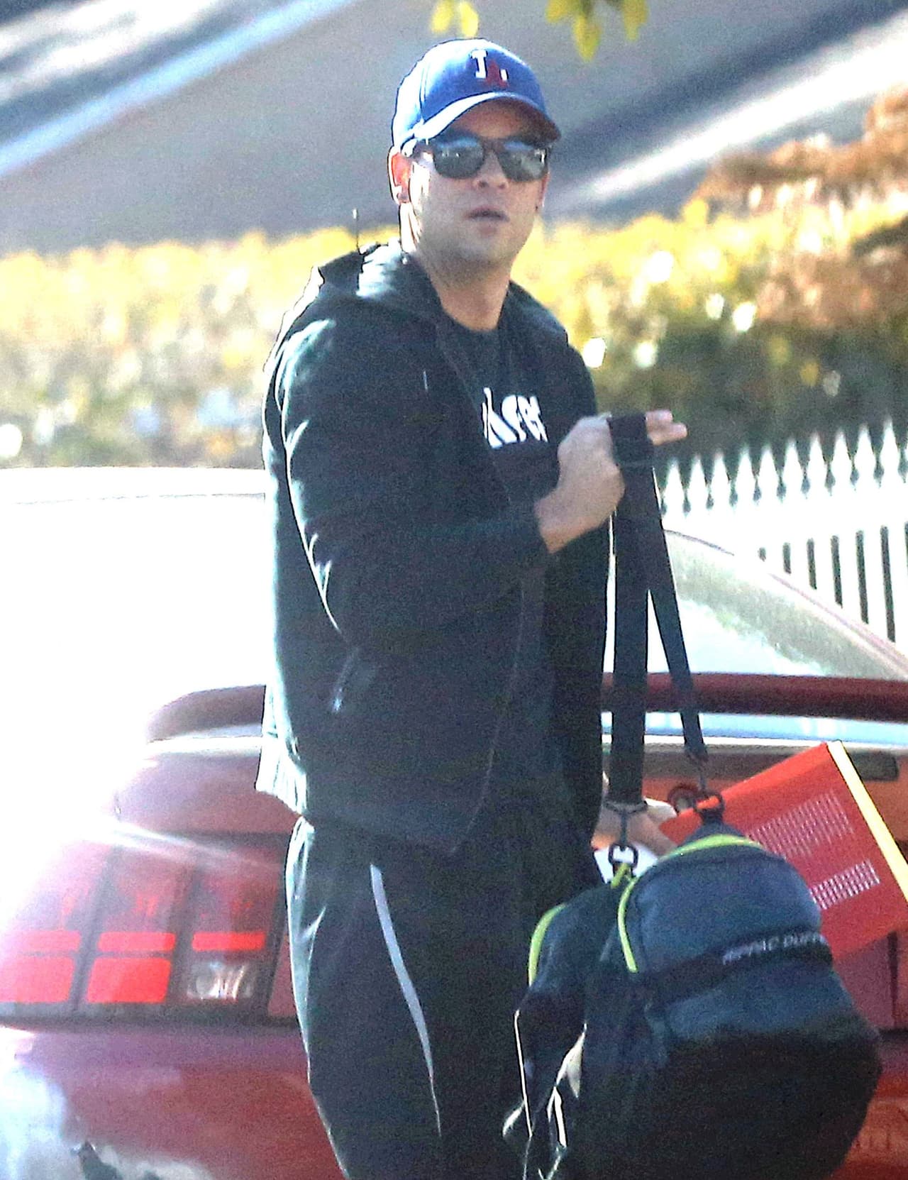 El famoso es acusado de tener miles de imágenes de pornografía infantil.