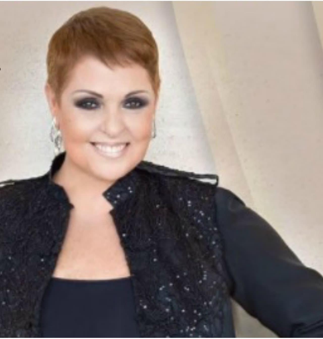 Que Buena te invita a ver a Lupita D'Alessio 