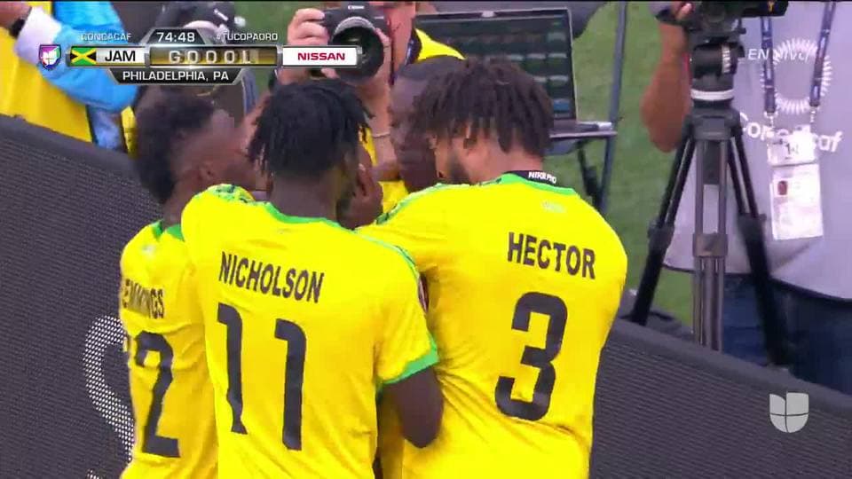 ¡GOOOL! Darren Mattocks anota para Jamaica