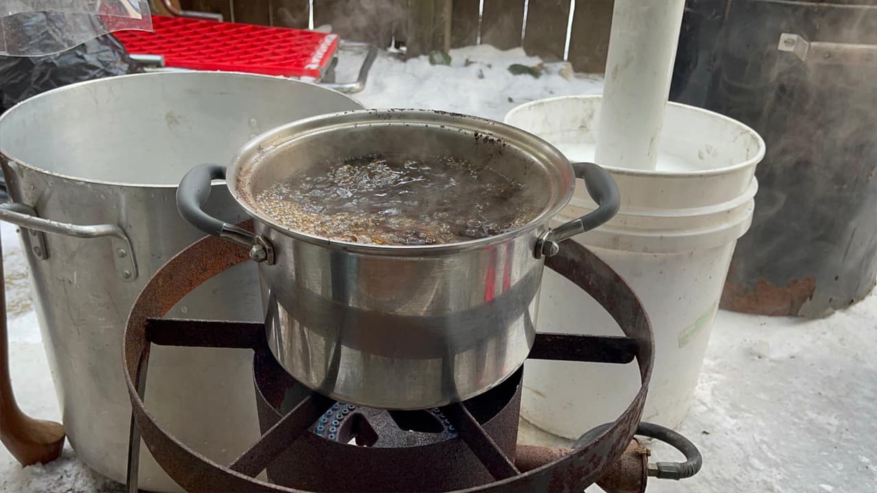 La gente dice sentirse desesperada por pasar tanto tiempo sin electricidad.