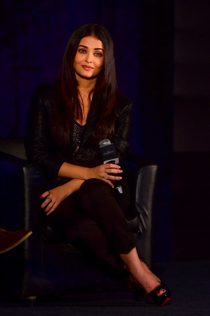 La famosa actriz de Bollywood y ex Miss Mundo, 
<b>Aishwarya Rai Bachchan</b> (46), también dio positivo a COVID-19, luego de que la enfermedad haya afectado a su familia.