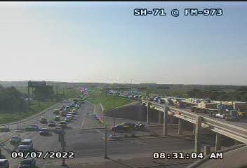 "Las carreteras al aeropuerto permanecen cerradas y los vuelos aún no se han reanudado", lee el comunicado del aeropuerto.
<br>