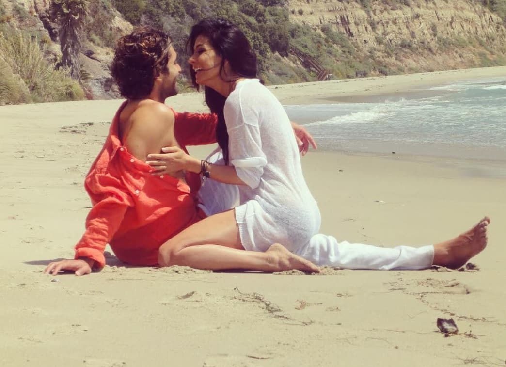 La pareja se dio tiempo para reír y descansar durante la sesión de fotos que Forrest Kolb le hizo a Paty.