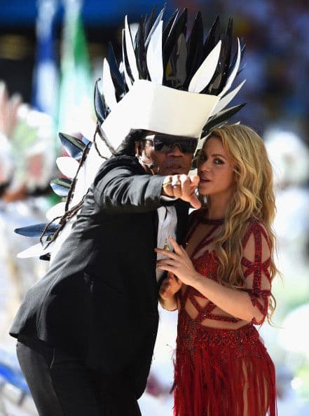 Y con Shakira, Carlinhos Brown.