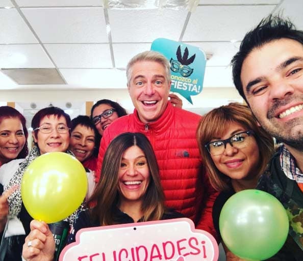 El equipo de HOY lo soprendió con un gran festejo lleno de cariño.