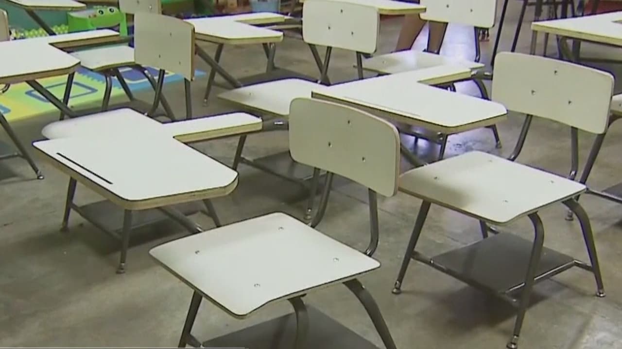 Alarmados los padres de estudiantes de educación especial 