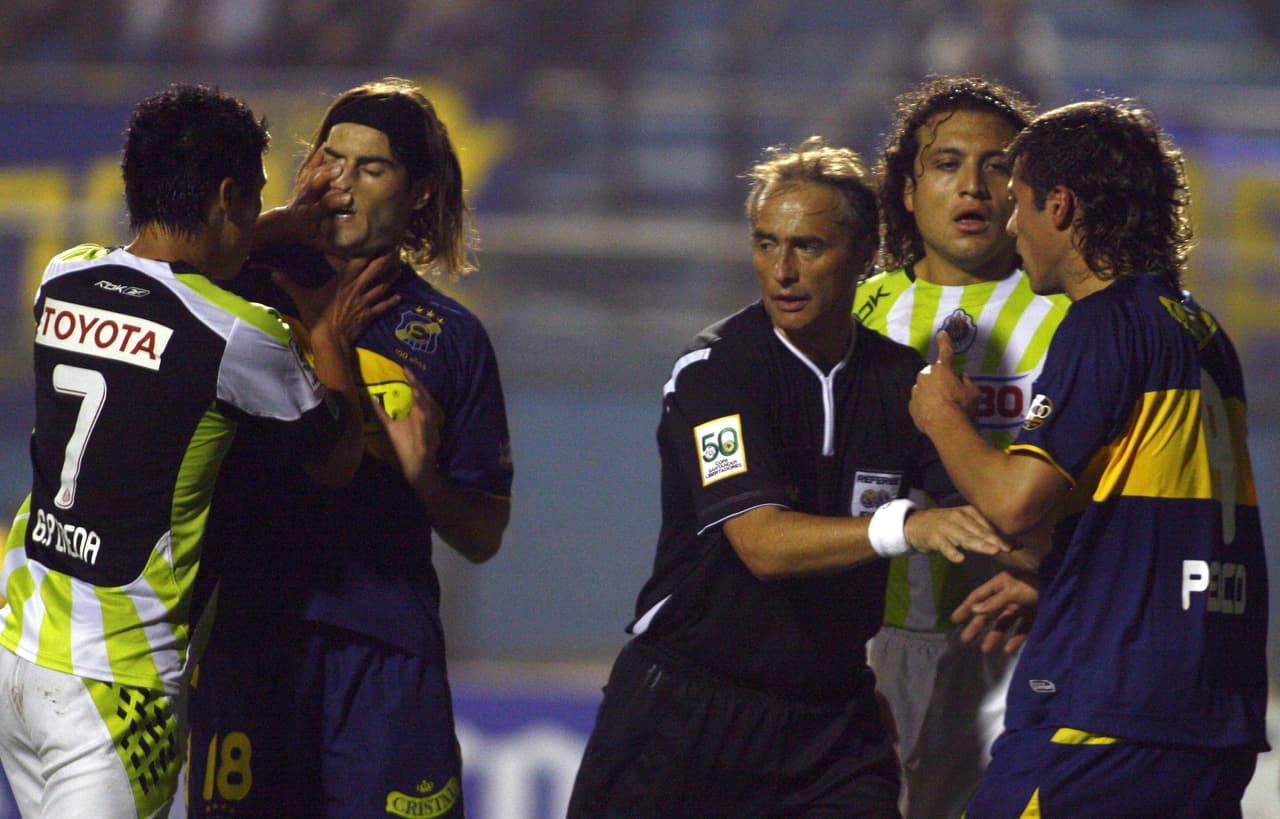 El mexicano, Héctor Reynoso, amedrentó a Sebastián Penco diciéndole “Acá tenés, te contagio la gripa porcina”.