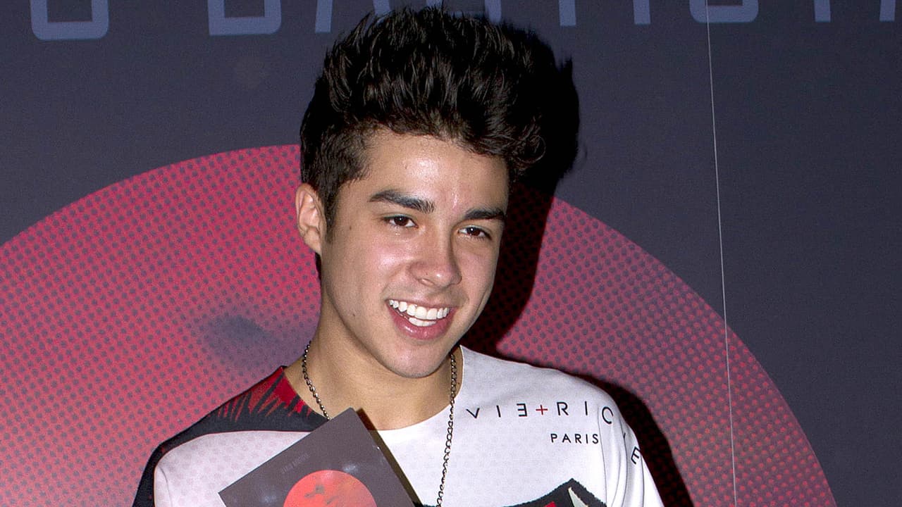 ¿Podría Mario Bautista ser el sucesor de Luis Miguel?