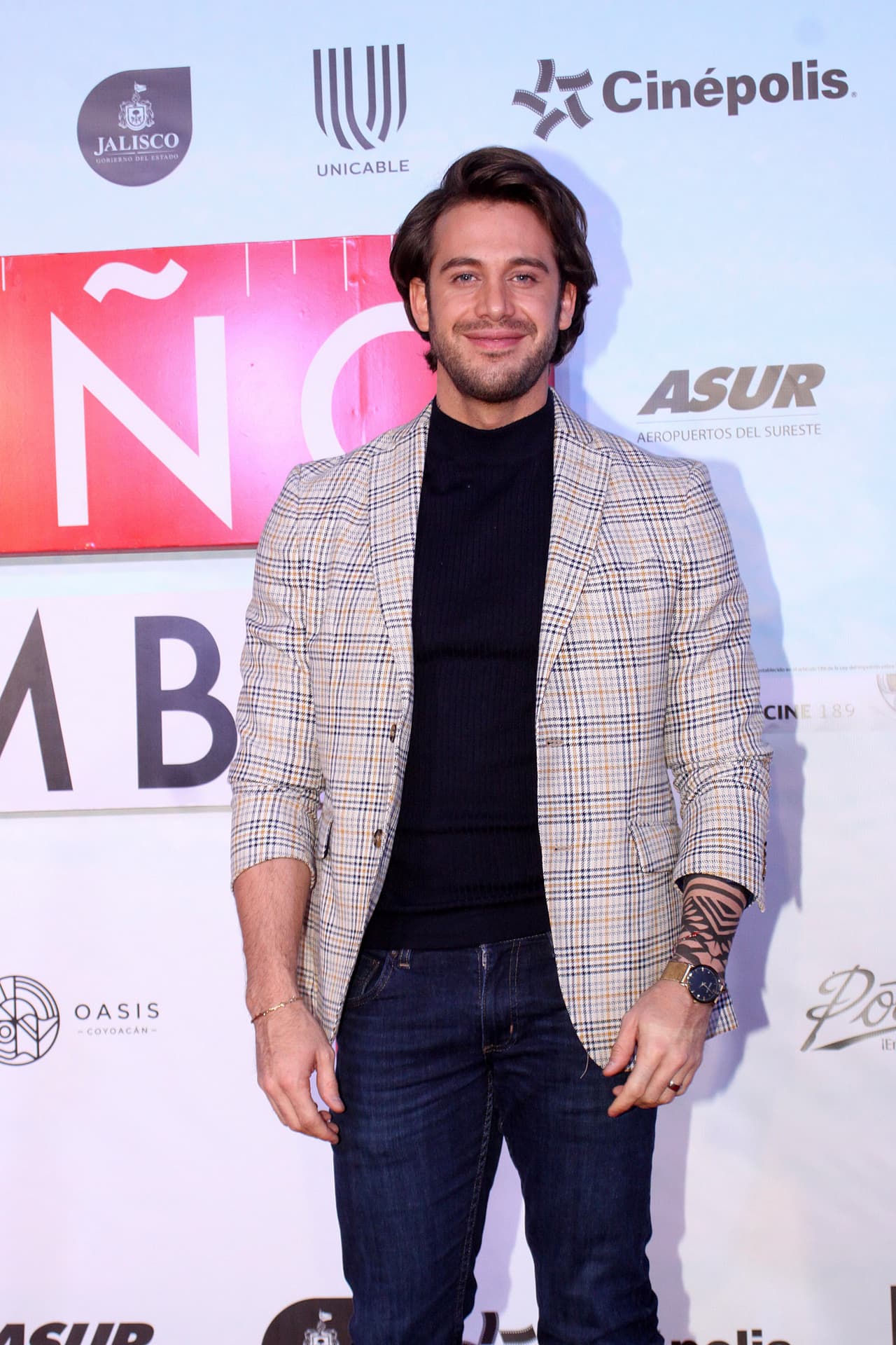 "A final de cuentas, cuando el amor se termina, cuando tú decides terminar una relación, eso solo compete a dos personas", comentó.