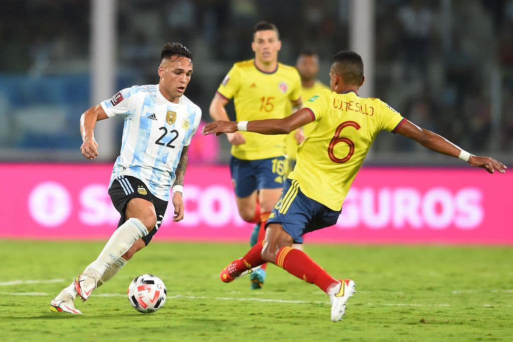 El solitario gol de Lautaro Martínez le da la victoria a Albiceleste 1-0 sobre Colombia.