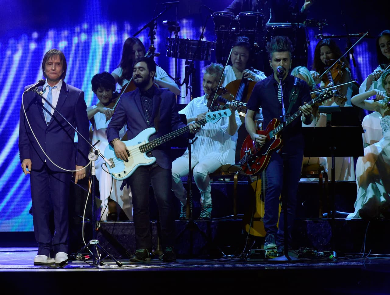 Todo un honor y placer fue tener a Roberto Carlos sobre el escenario, enamorándonos una vez más a través del oído.