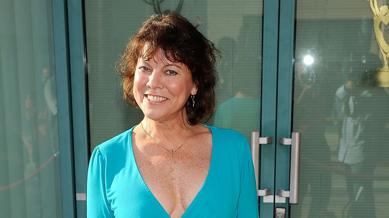 <b>Erin Moran,</b> recordada por interpretar el personaje de Joanie Cunningham en el clásico show de los 70 
<b>'Happy Days' </b>y 'Joanie Loves Chachi', 
<b><a href="http://www.univision.com/entretenimiento/murio-erin-moran-estrella-de-happy-days">murió el sábado 22 de abril</a></b>, tras perder la batalla ante el cáncer.