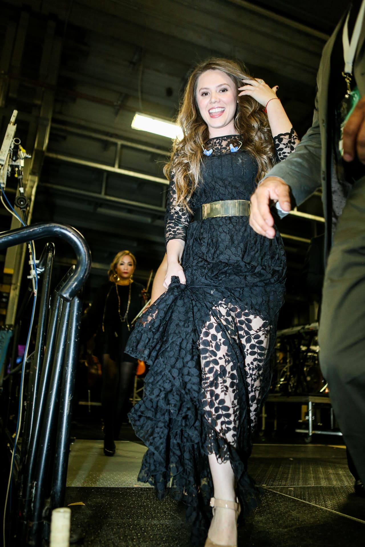 Una cosa fue lo que viste en televisión y otra lo que te perdiste. Pero, relax! Nuestro lente te trae el detrás de cámaras de la esta entrega de Premio Lo Nuestro.