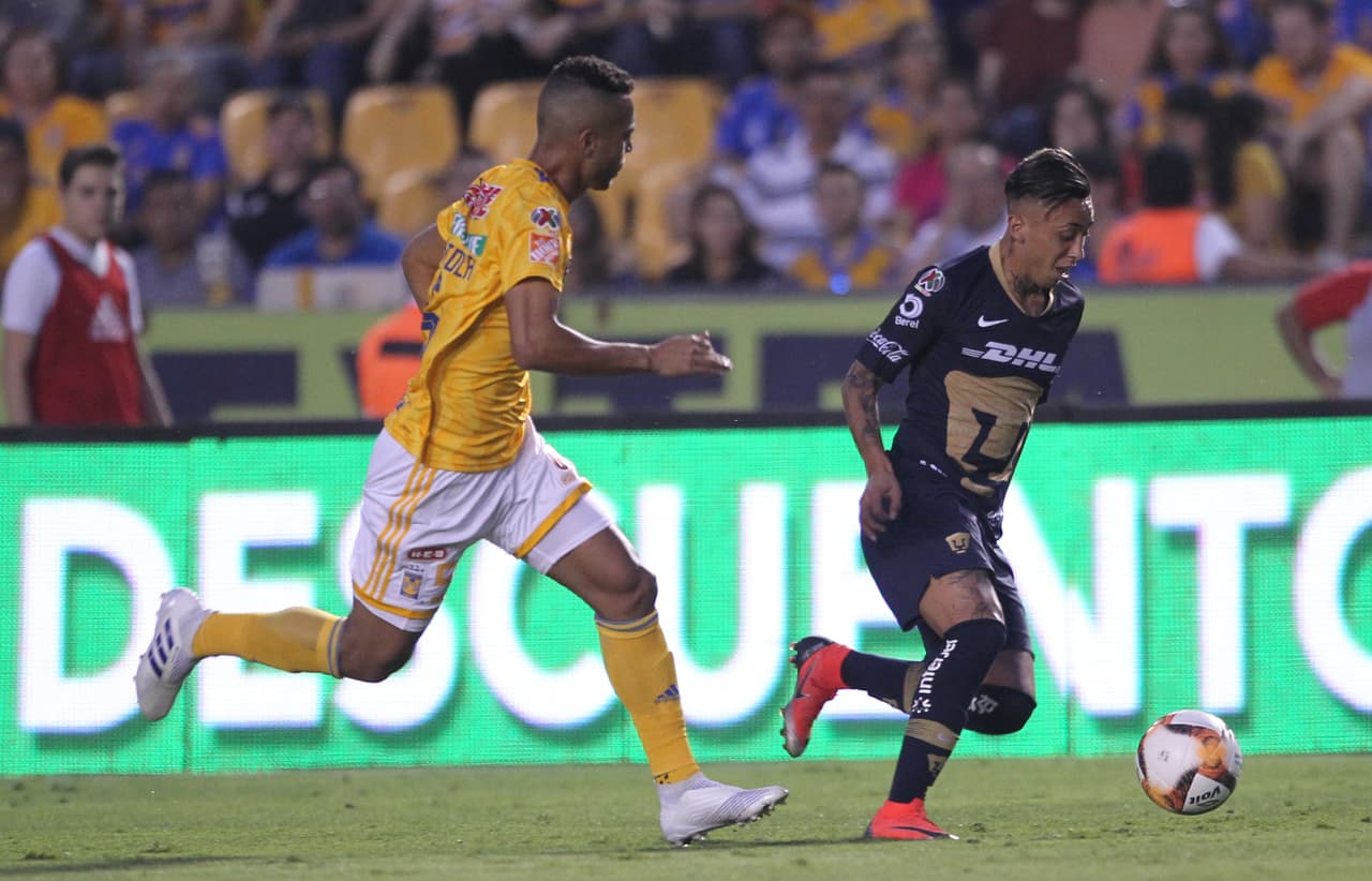 Martín Rodríguez fue insistente para los auriazules por la banda pero no fue aprovechado por sus compañeros.