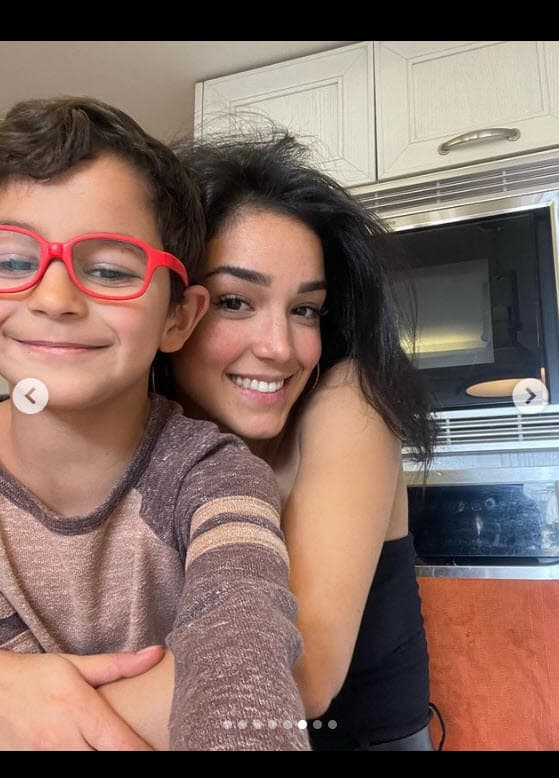 Biby Gaytán y Eduardo Capetillo también son padres de Eduardo Jr. (28), Ana Paula (26) y los mellizos Daniel y Manuel (9).
<br>