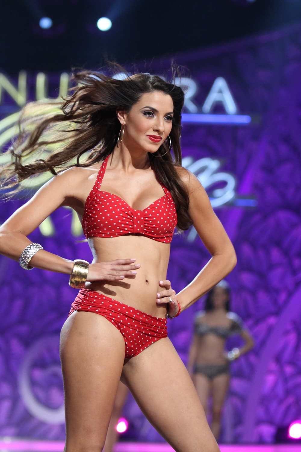 La puertorriqueña de 27 años que participó en el 2010 trae a la competencia sus metas profesionales y a su hijo Maxximo como motivación para ganar la corona. Patricia se siente en su mejor momento y preparada para enfrentar cualquier situación.