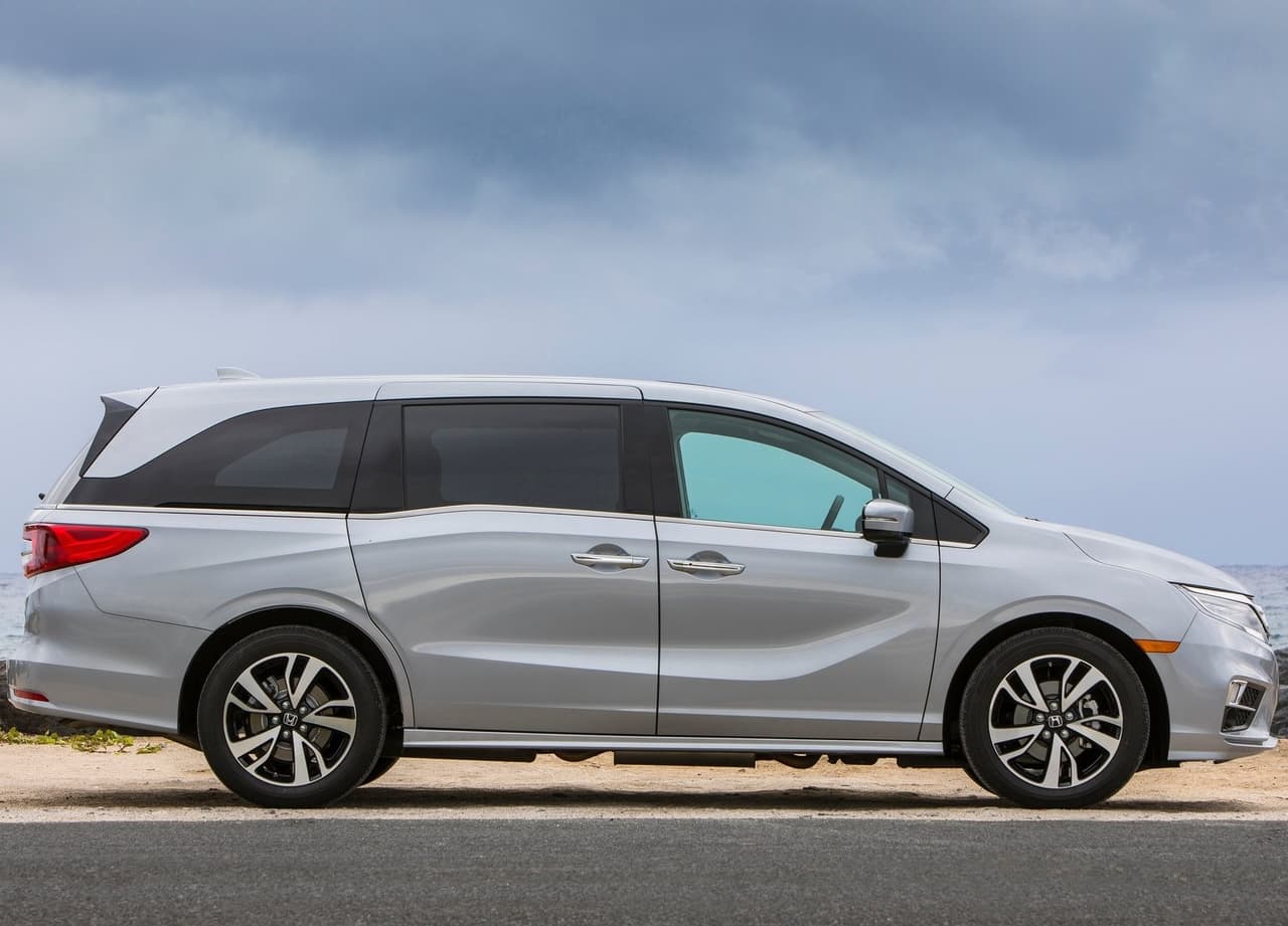 <h3 class="cms-H3-H3">5. Honda Odyssey</h3>
<br>
<br>Ensamblado en 
<b>Lincoln, Alabama</b>. 
<br>
<br>Cuenta con una sofisticada cabina y un rendimiento excepcional.